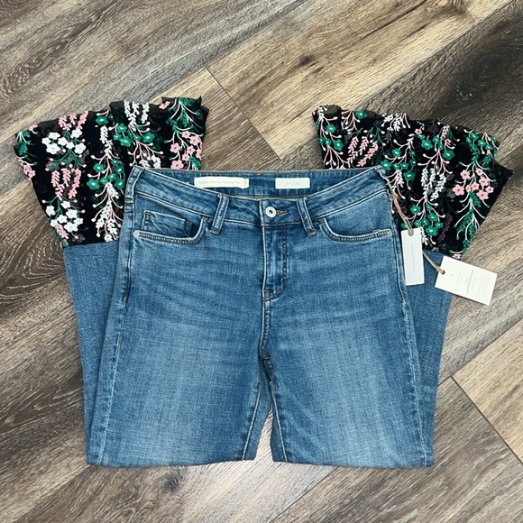 NWT Anthropologie Pilcro and the Letterpress Mid-Rise Slim Denim Boyfriend Jeans - Picture 12 of 12